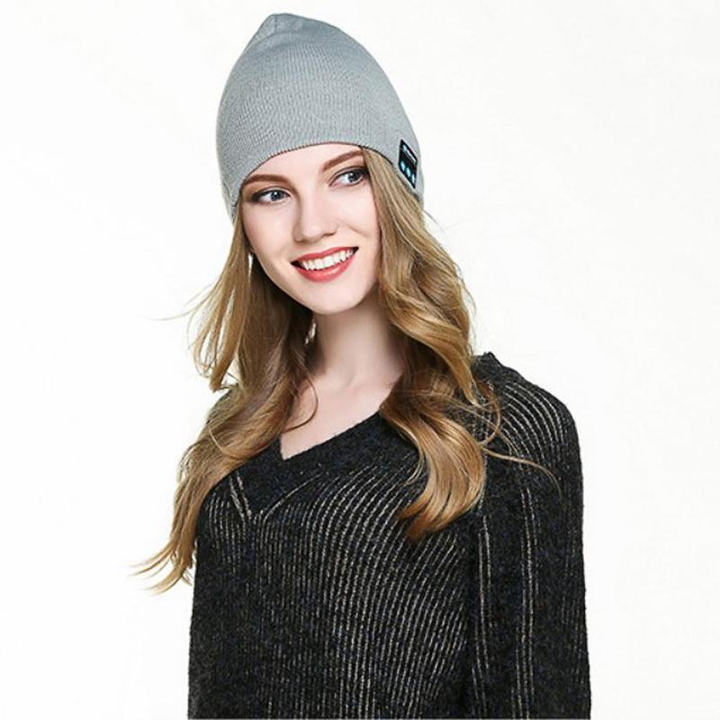 Caldo cappello lavorato a maglia con bluetooth